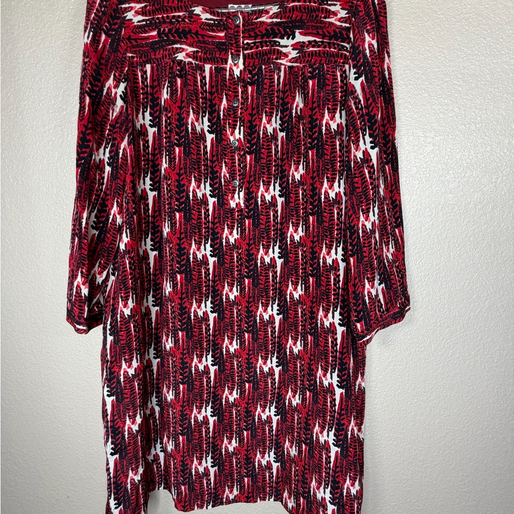 Fossil Red and Black‎ Patterned Garment